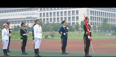 《向心而行》