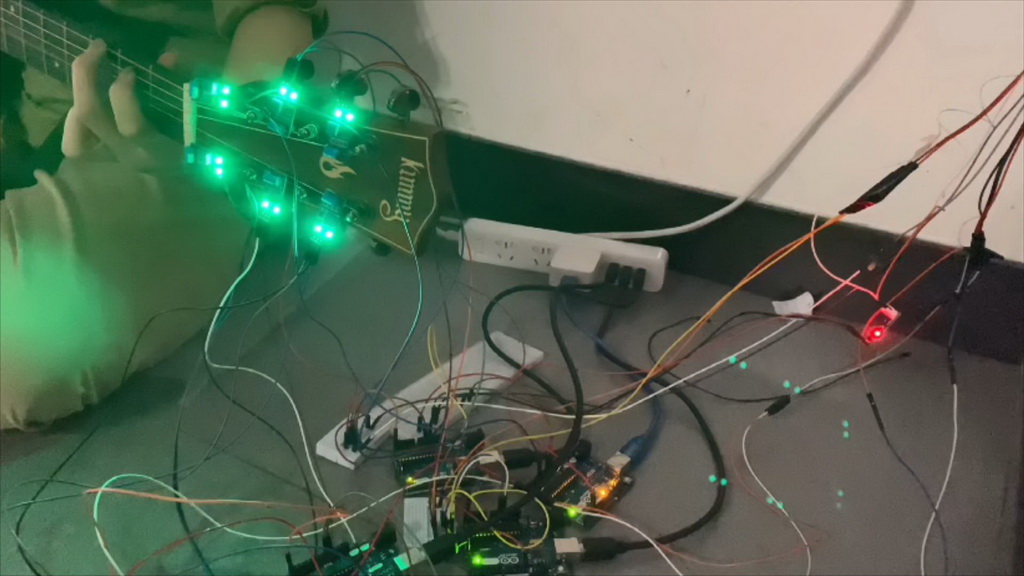 《形与声——基于声音可视化的交互装置》